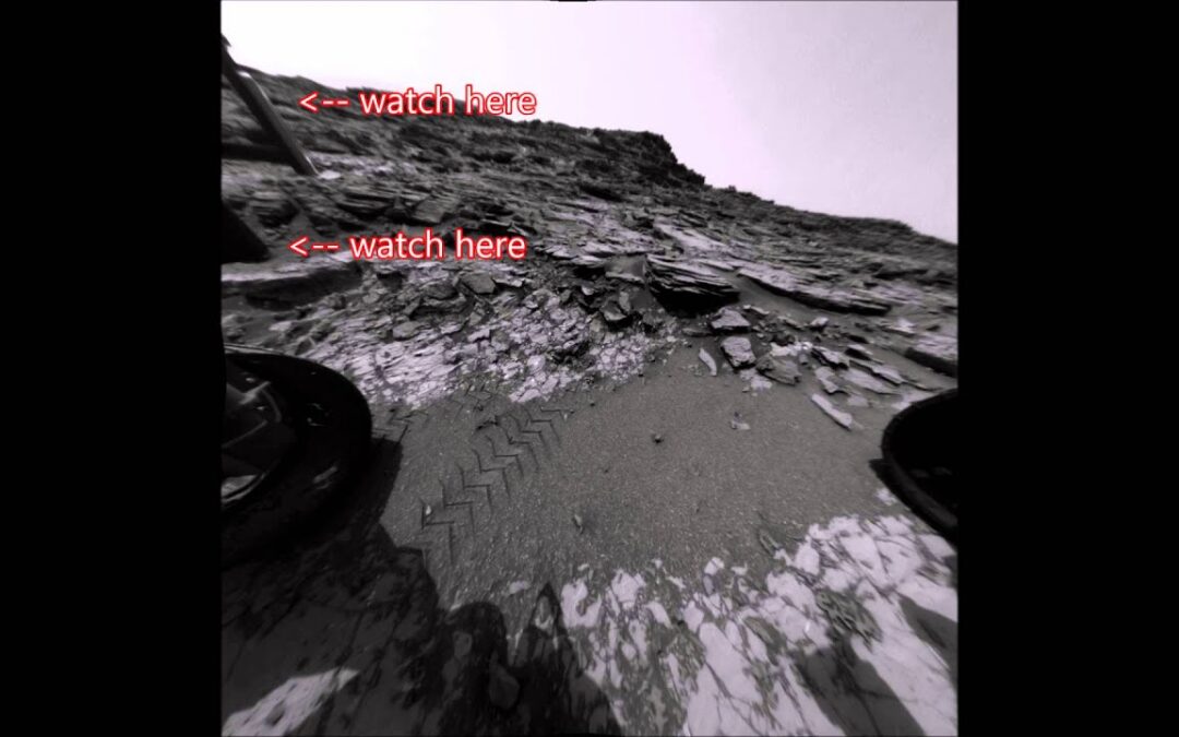 NEW Mars Rover Curiosity UFO Pictures on Mars 2016