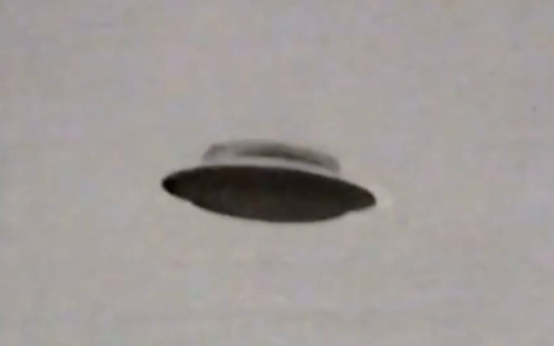 Best UFO pictures ever taken? Part 2