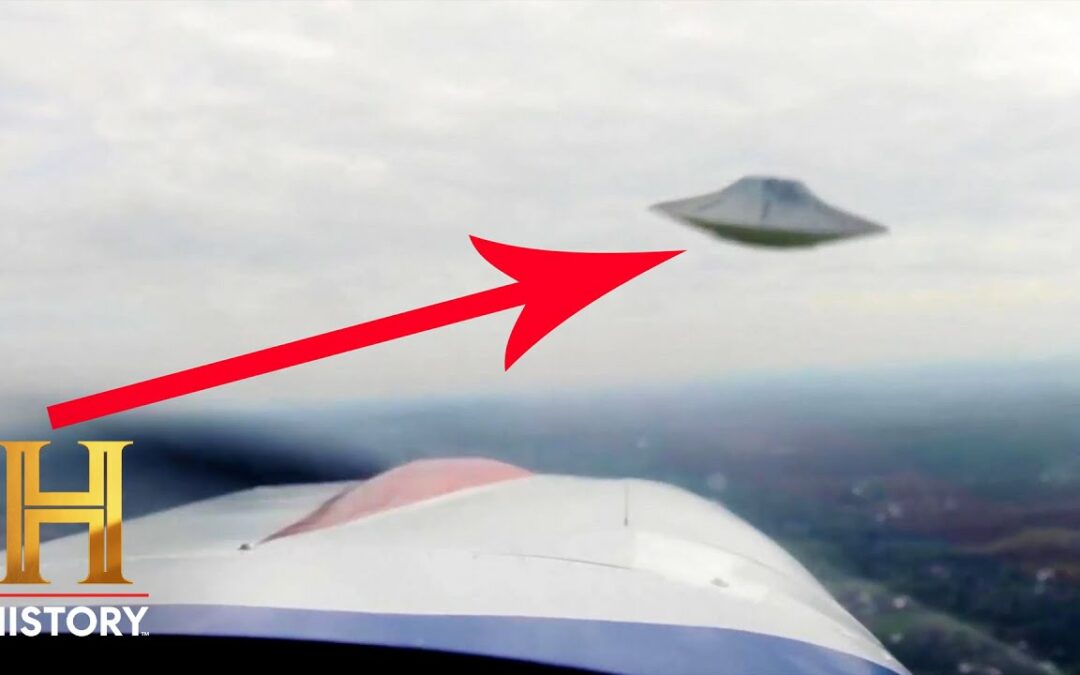 Ancient Aliens: Pilot is SURROUNDED by Flying Saucers and Loses Control (Season 19)