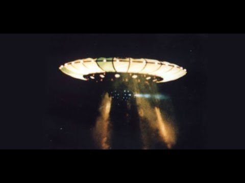 The 1989 Nashville UFO photos provided by Commander Graham Bethune of the US Navy